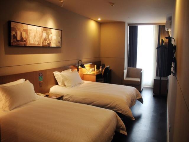 Jinjiang Inn Select Jiaxing Wanda Plaza Exterior photo
