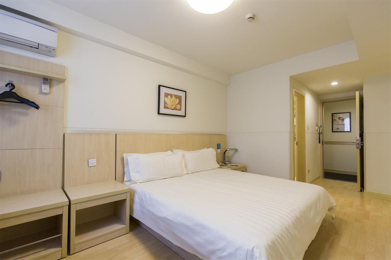 Jinjiang Inn Select Jiaxing Wanda Plaza Exterior photo