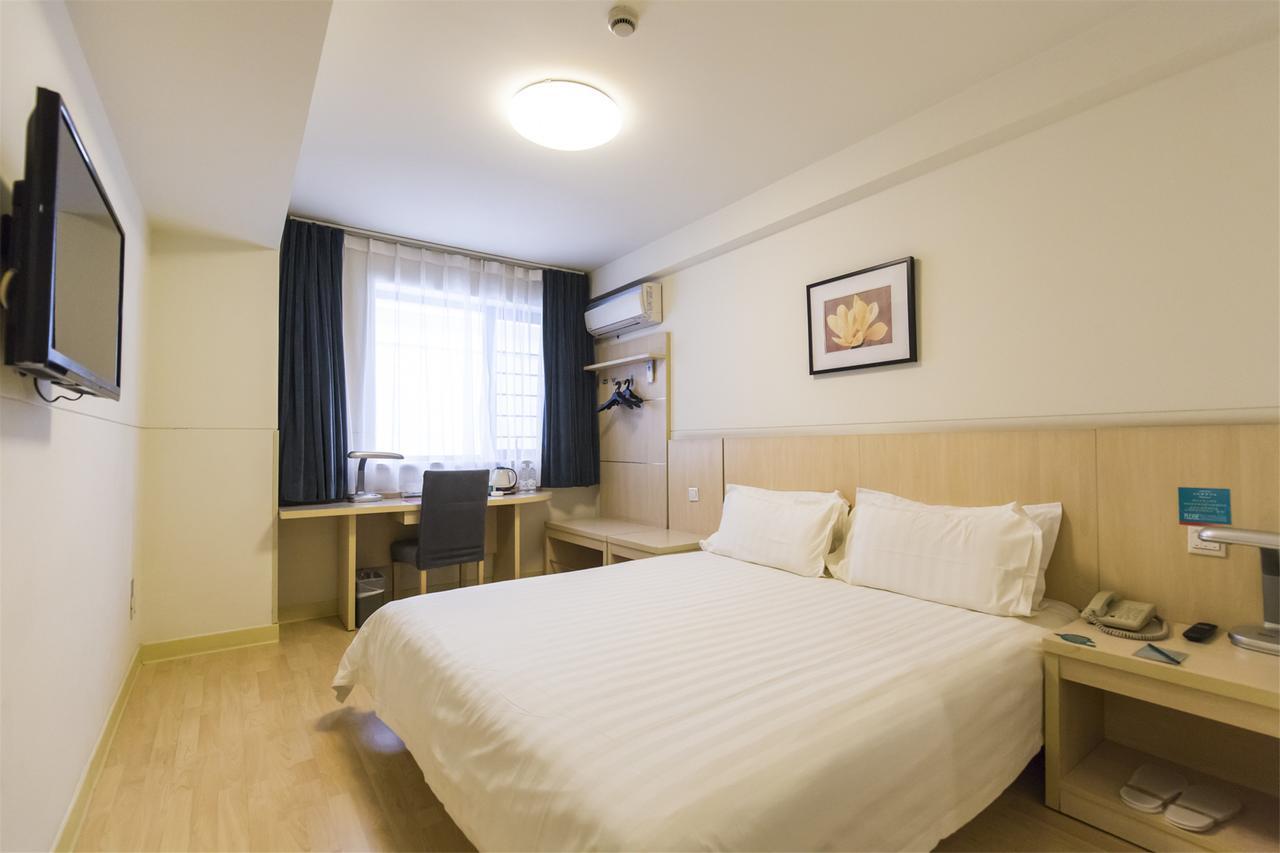 Jinjiang Inn Select Jiaxing Wanda Plaza Exterior photo